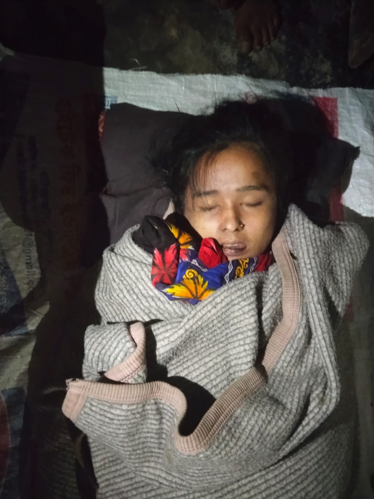 টুঙ্গীপাড়ায় গৃহবধূকে পিটিয়ে হত্যার অভিযোগ স্বামীর দৃষ্টান্তমূলক শাস্তির দাবি
