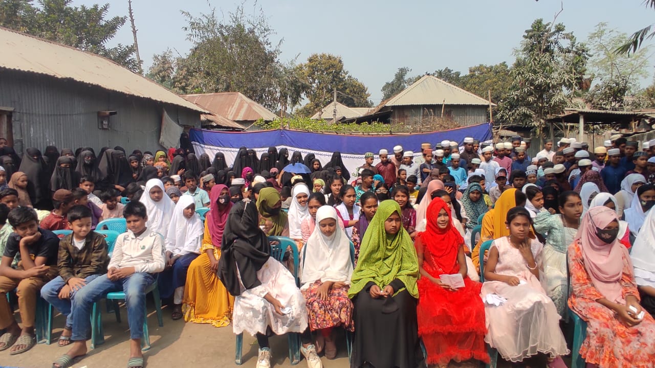রেজিয়া ফাউন্ডেশনের বৃত্তি প্রদান অনুষ্ঠান সম্পন্ন: গোসাইবাড়ী পথের দিশা মডেল মাদ্রাসার সাফল্য