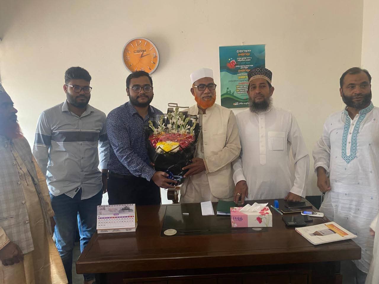 শরণখোলা উন্নয়ন নিয়ে এমপি অধ্যক্ষ আব্দুল আলিমের সঙ্গে উপজেলা প্রকৌশলীর সৌজন্য সাক্ষাৎ