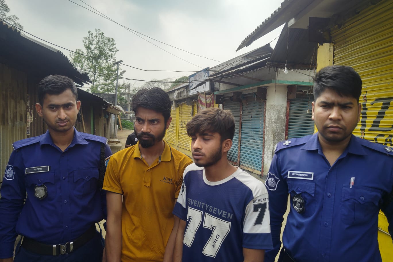 মনোহরদী থানা পুলিশের অভিযানে গাঁজাসহ দুই মাদকসেবী আটক ভ্রাম্যমাণ আদালতে কারাদণ্ড