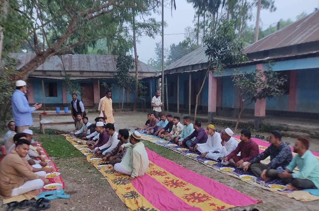 ধুনটে এসএসসি ১৯৯৭ ব্যাচের ইফতার ও দোয়া মাহফিল অনুষ্ঠিত
