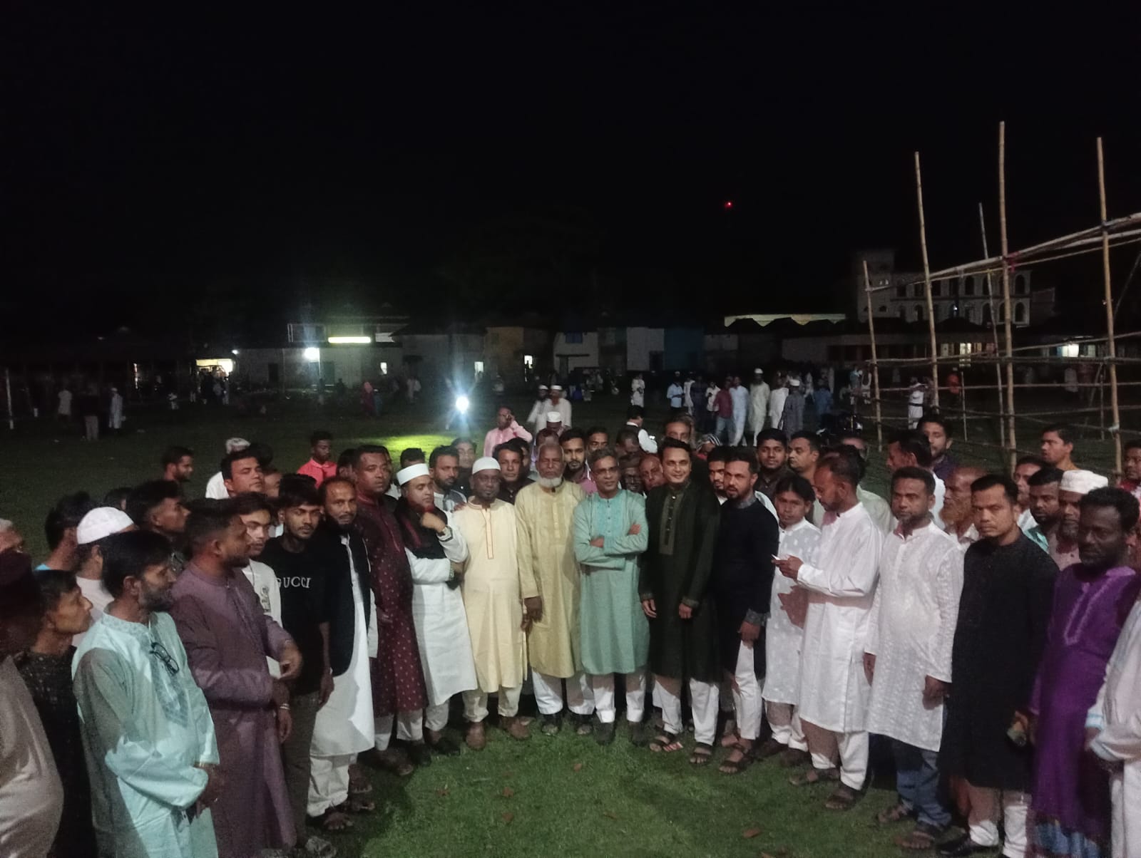 ১৪নং নিগুয়ারী ইউনিয়নের নেতাকর্মীদের সাথে এমপি আক্তারুজ্জামান বাচ্চুর ঈদ শুভেচ্ছা বিনিময়