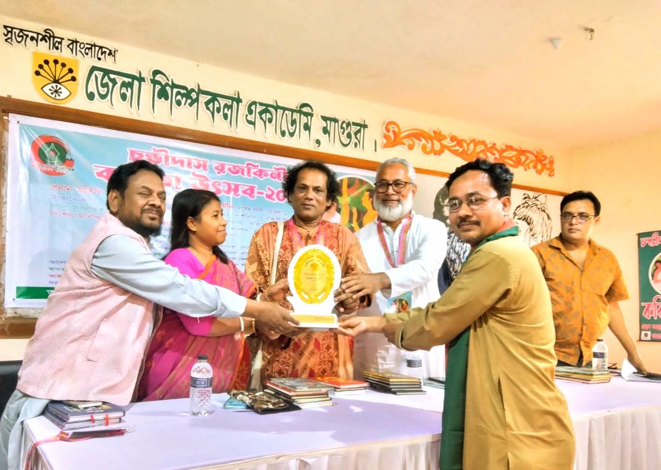 কবি আলমগীর কবীর হৃদয়’র চন্ডীদাস রজকিনী কবিতা সম্মাননা লাভ