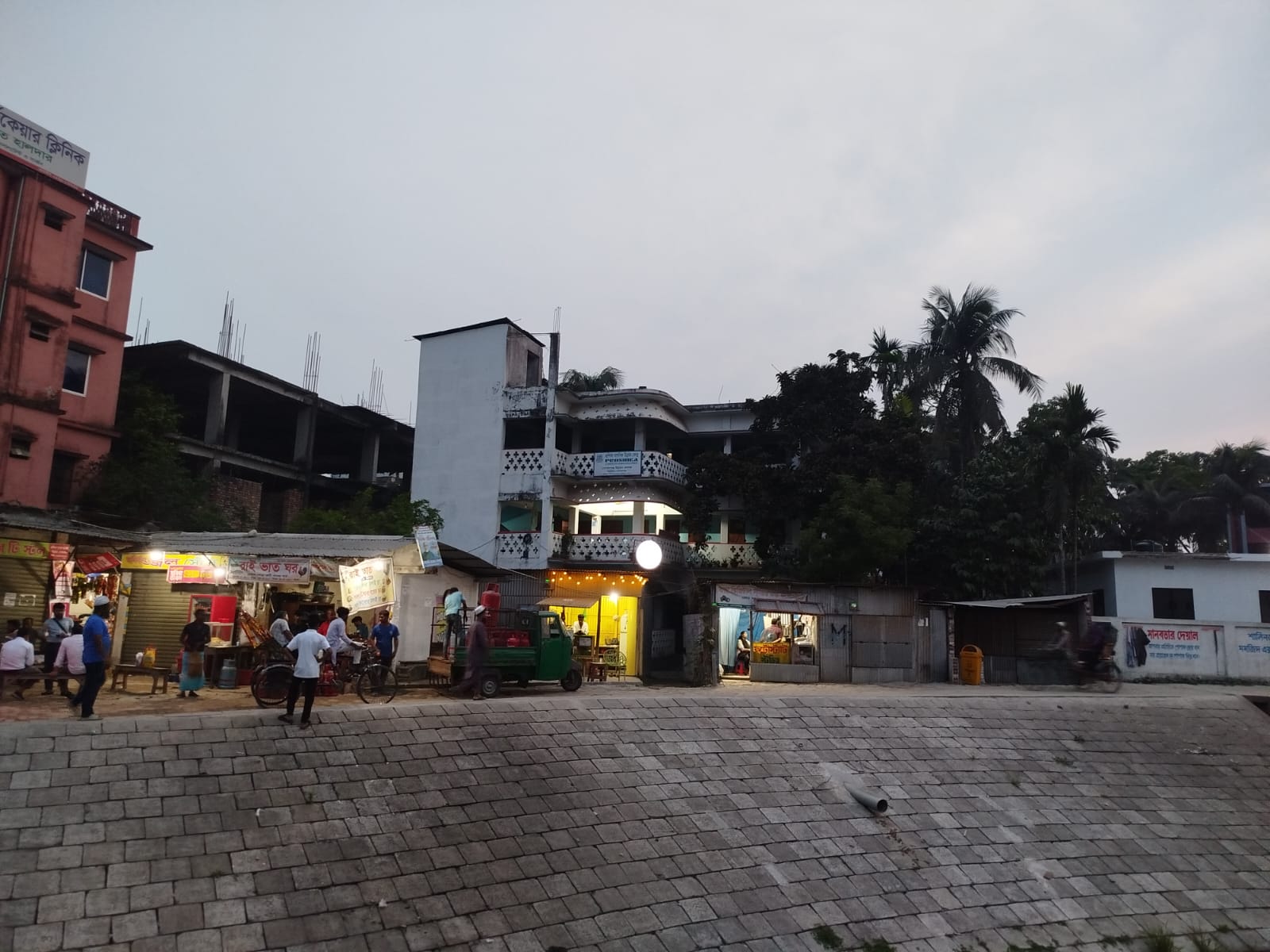 গোপালগঞ্জে এনজিও ঋণ কেলেঙ্কারি: হিসাব গরমিলে আত্মসাত, কর্মকর্তা কারাগারে