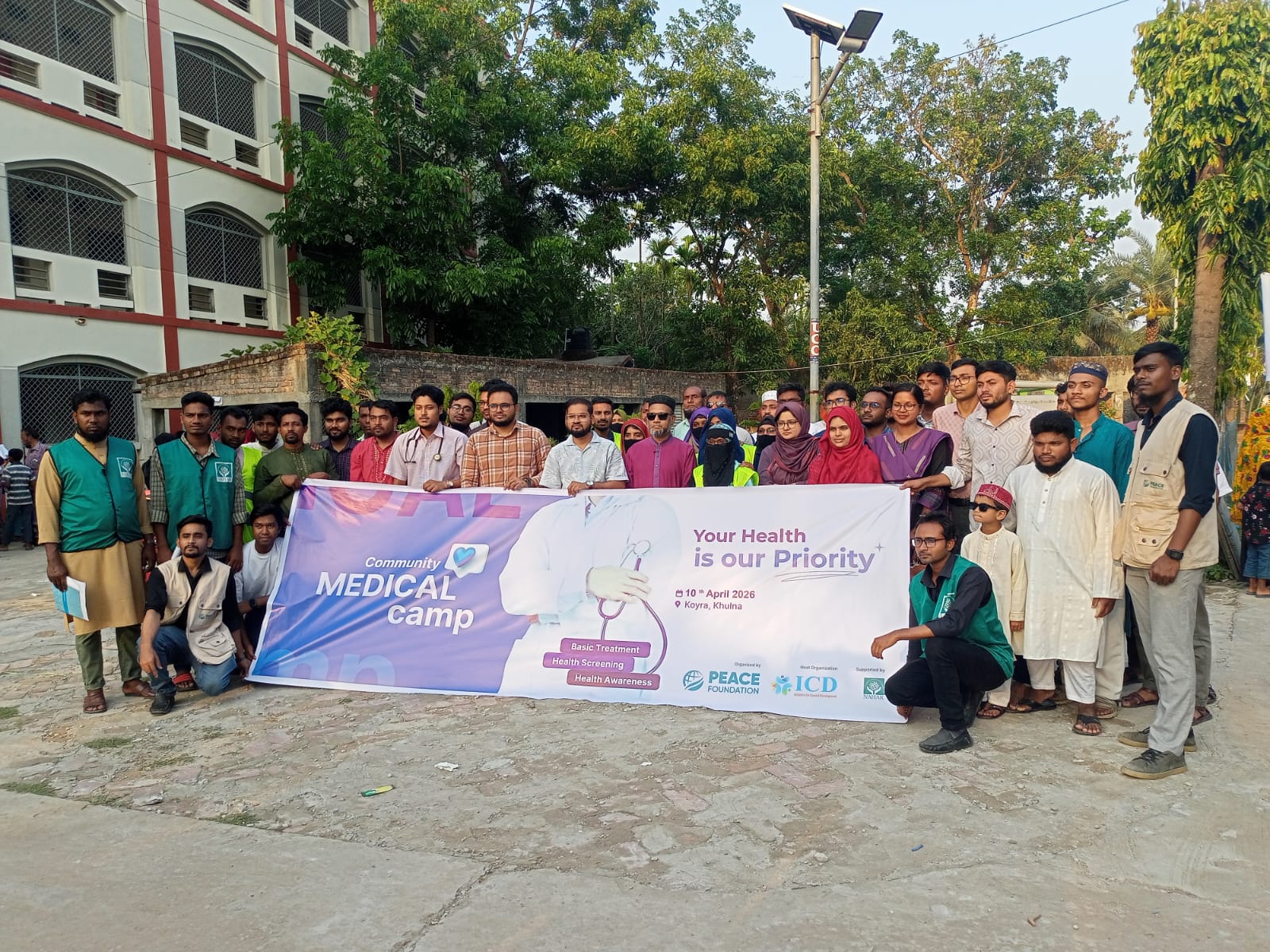 ফ্রি মেডিকেল ক্যাম্প এর মাধ্যমে পাইকগাছা ও কয়রার প্রায় ৪ হাজার মানুষকে বিনামূল্যে চিকিৎসা প্রদান করা হয়েছে।