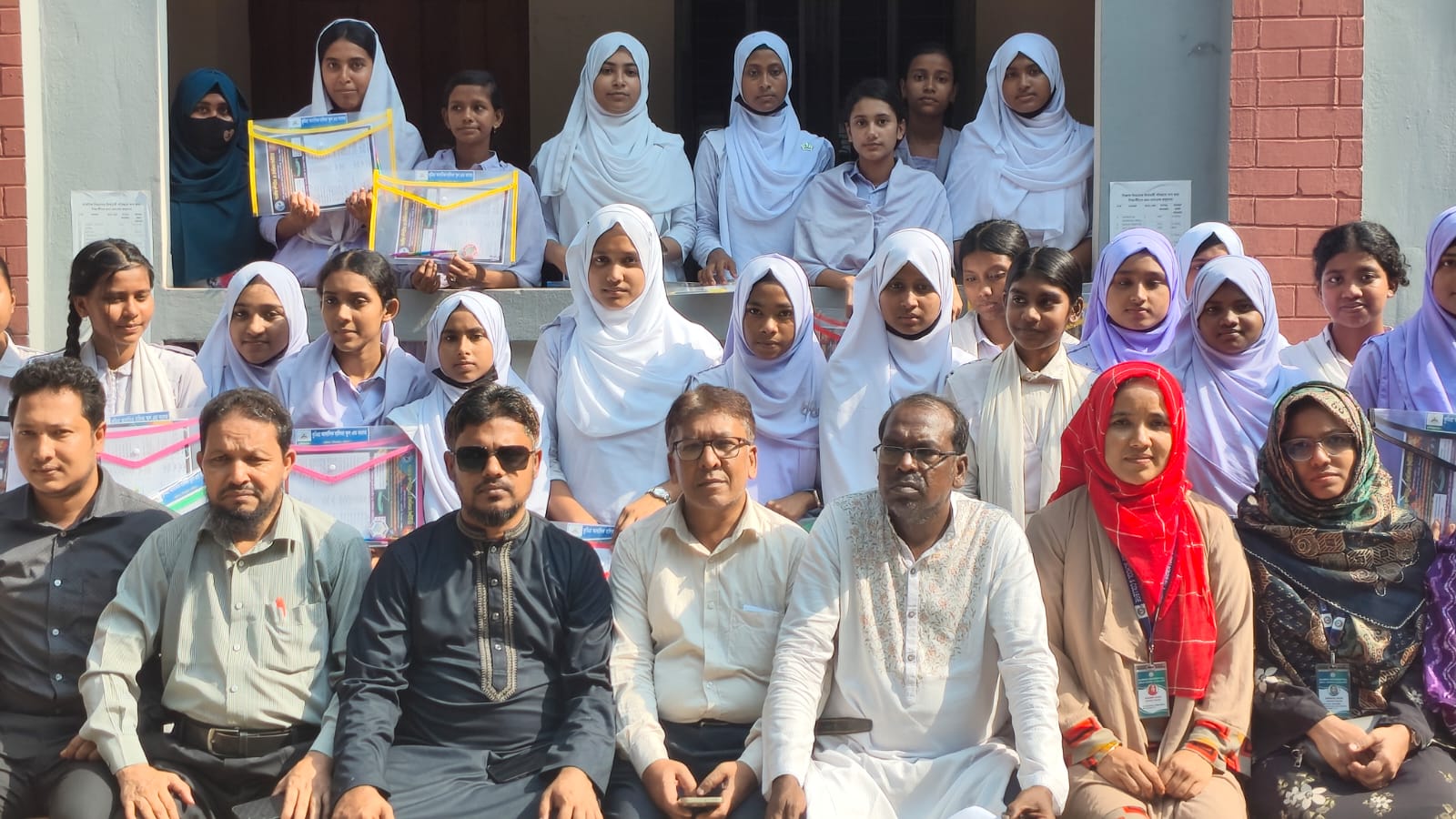 সীতাকুণ্ডে এসএসসি পরীক্ষার্থীদের বিদায় সংবর্ধণা অনুষ্ঠিত